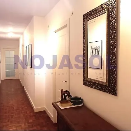 Huertas Apartment *